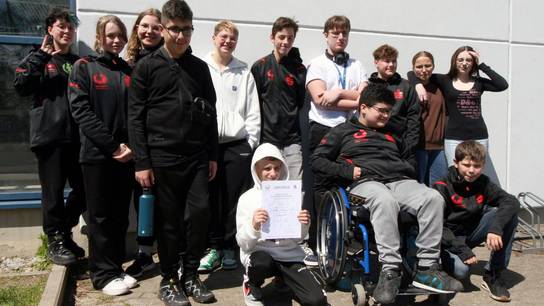 Unserer Schüler:innen beim Landesfinale „Jugend trainiert für Paralympics“ 2024 im Schwimmen