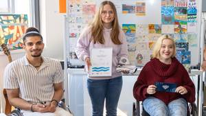 Preisträger:innen und zugleich Schüler:innen unserer Schule wurden im Rahmen des kreativen Postkartenwettbewerbes zum Weltwassertag 2026 ausgezeichnet