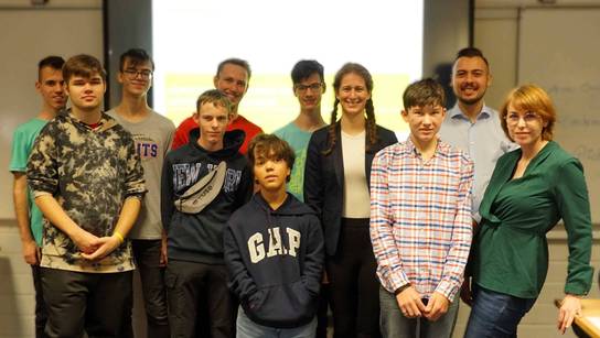 Gruppenfoto der teilnehmenden Schüler:innen beim Bewerbungstraining